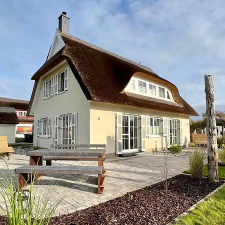 Holiday home Reetvilla Strelablick Kramerhof