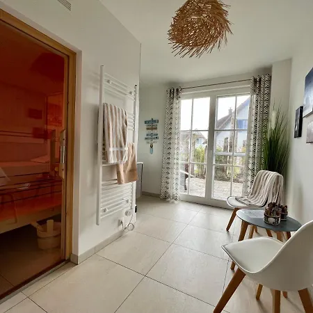 Holiday home Reetvilla Strelablick Kramerhof