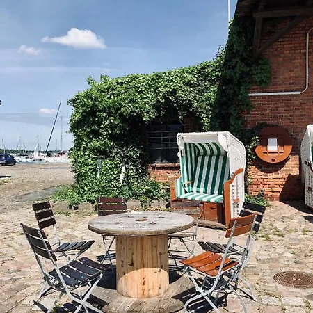 Reetvilla Strelablick Holiday home Kramerhof